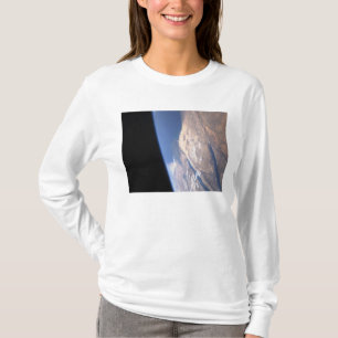 Camiseta Escena oblicua alta