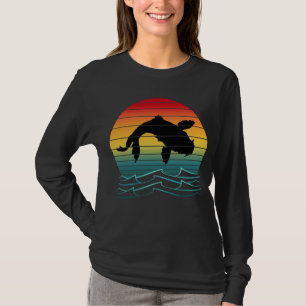 Camiseta Escenario del atardecer de peces koi vintage