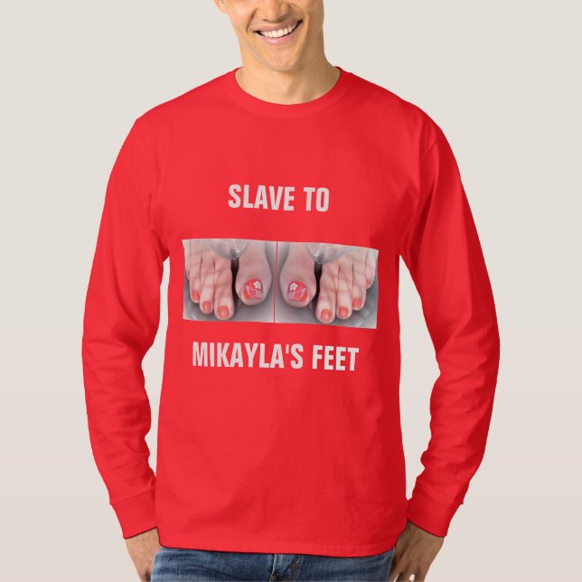 CAMISETA ESCLAVO A LOS PIES DE MIKAYLA (Anverso)