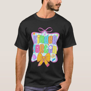 Camiseta Escuadrón de jardín de infancia vuelve a la escuel