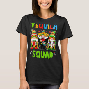 Camiseta Escuadrón Tequila Cinco De Mayo Gnomes Fiesta Me