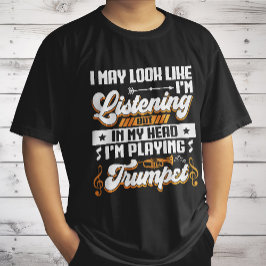 Camiseta Escuchando divertidísimamente en mi cabeza estoy j