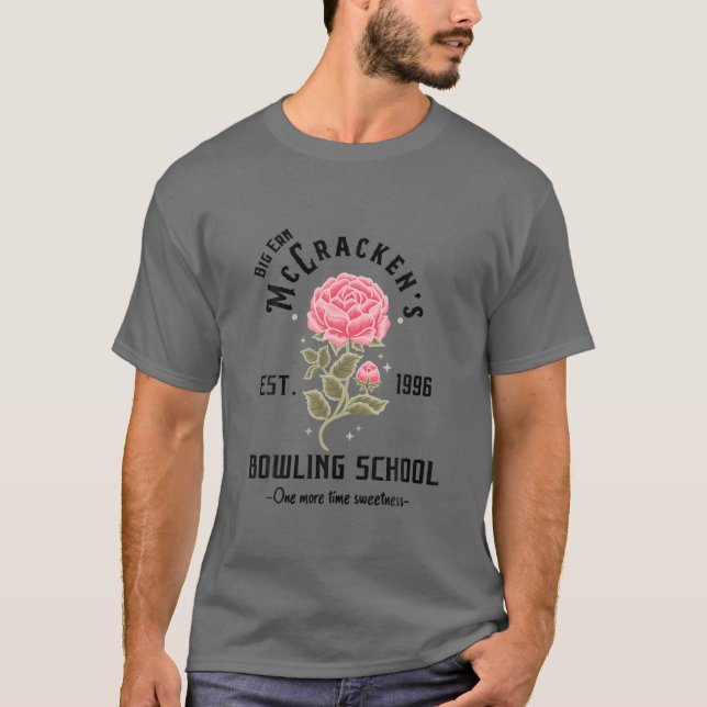 Camiseta Escuela de bolos Big Ern Mccracken, Flor Est.1996 (Anverso)
