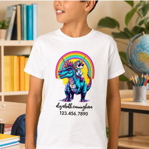 Camiseta Escuela de nombre de arcoíris de dinosaurio montan