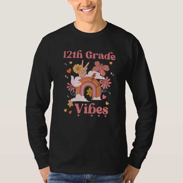 Camiseta Escuela Groovy Retro Boho Rainbow de 12° grado de  (Anverso)