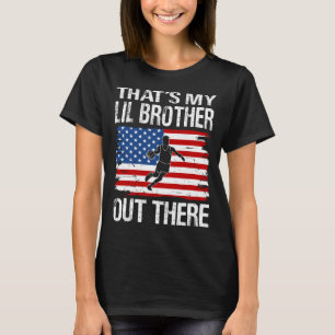 Camiseta Ese es mi HERMANO LIL ahí fuera, baloncesto