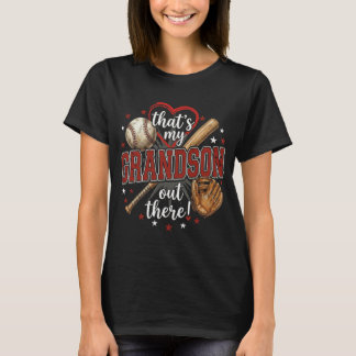 Camiseta Ese es mi nieto ahí fuera Abuela de béisbol