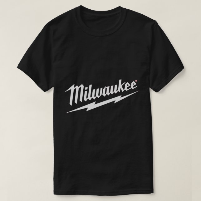 Camiseta esencial de Milwaukee negro (Diseño del anverso)