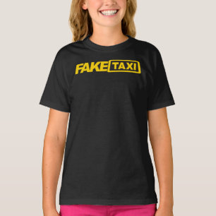 camiseta esencial falsa