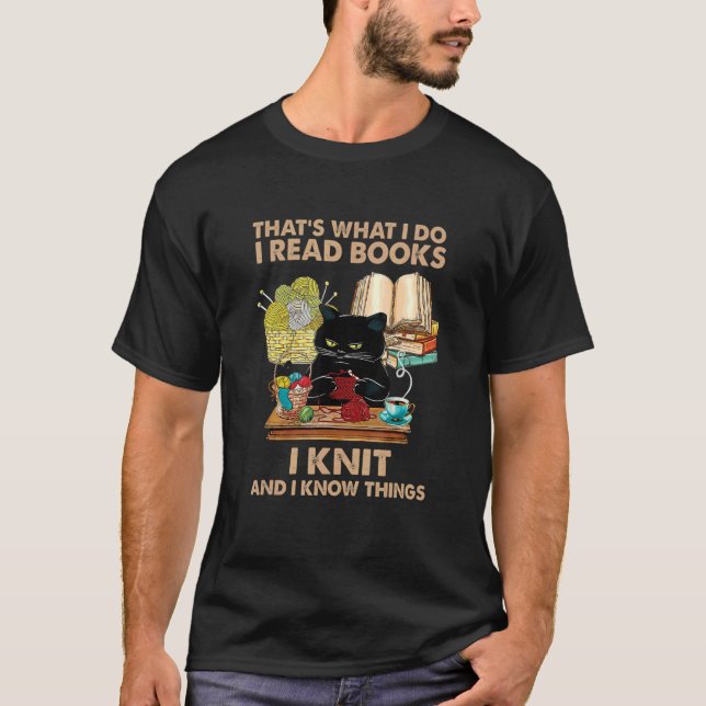 Camiseta Eso es lo que leo libros que escucho y sé que (Anverso)