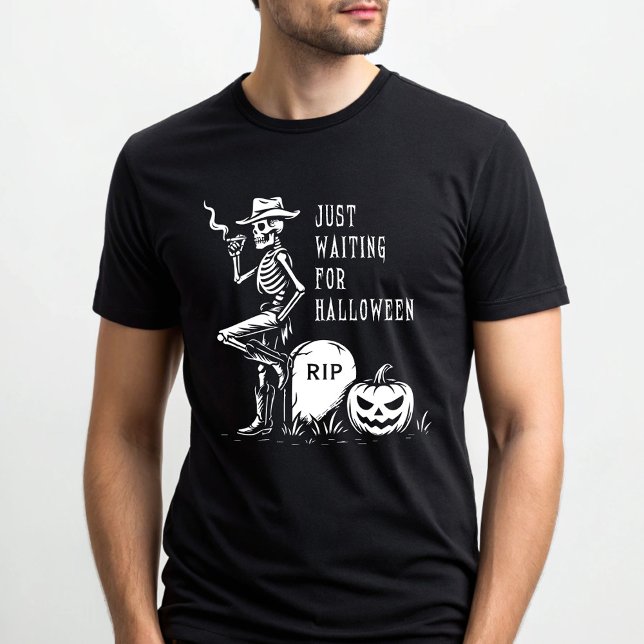 Camiseta Esperando el esqueleto de Cowboy de Halloween (Subido por el creador)