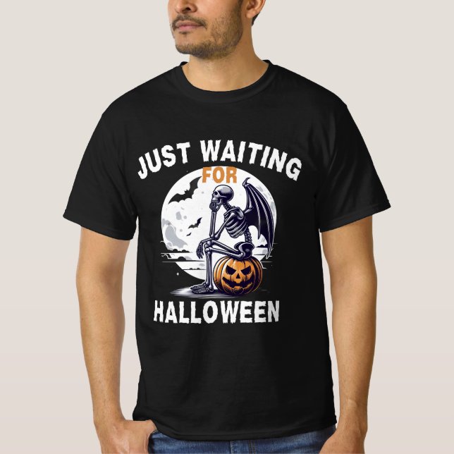 Camiseta Esperando Halloween (Anverso)