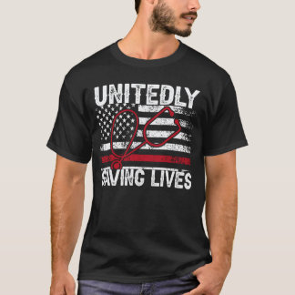 Camiseta Esposa de bombero enfermera que salva vidas Esposa