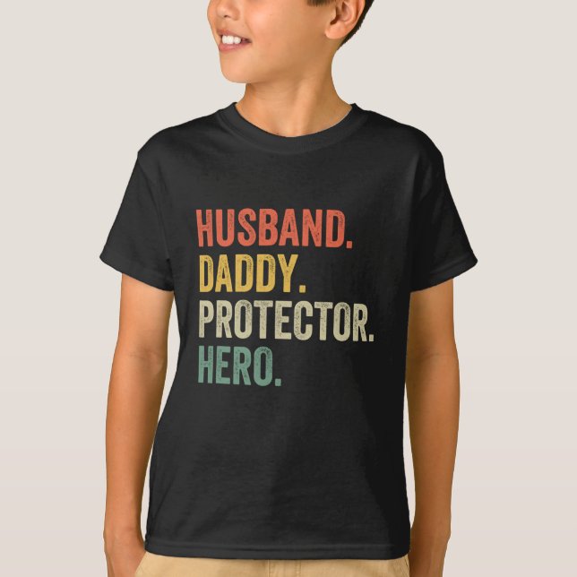 Camiseta Esposa del Día del Padre Héroe del Protector Papi  (Anverso)