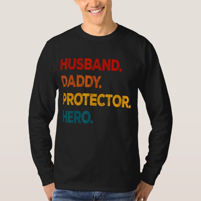 Camiseta Esposa del Día del Padre Héroe del Protector Papi  (Anverso)