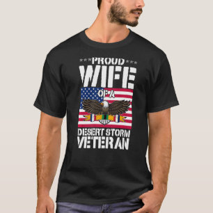 Camiseta Esposa Orgullosa De Tormenta Del Desierto Veterana