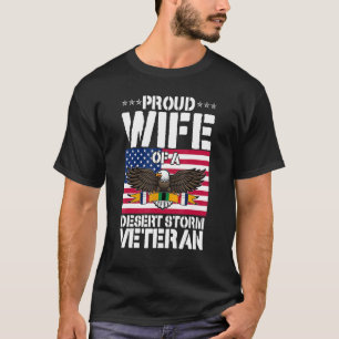 Camiseta Esposa Orgullosa De Tormenta Del Desierto Veterana