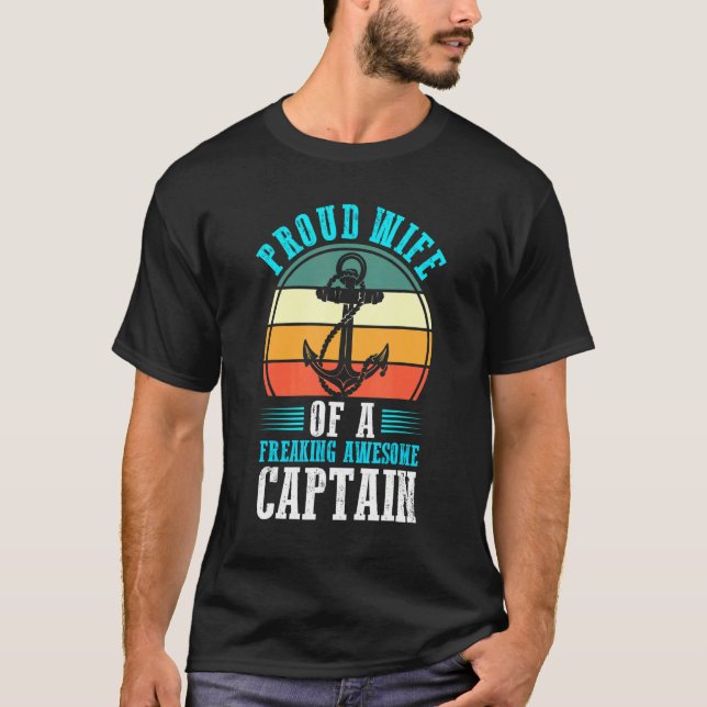 Camiseta Esposa Orgullosa De Un Capitán De Barco Increíble (Anverso)