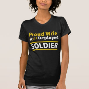 Camiseta Esposa orgullosa de un soldado desplegado