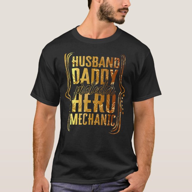 Camiseta Esposo Papá Protector Héroe Mecánico Tie Dye Oro (Anverso)