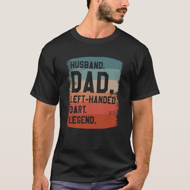 Camiseta Esposo Papá Salió De La Leyenda Dart A Mano Darter (Anverso)