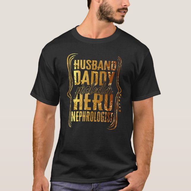 Camiseta Esposo Papi Protector Hero Nephrología Tye (Anverso)
