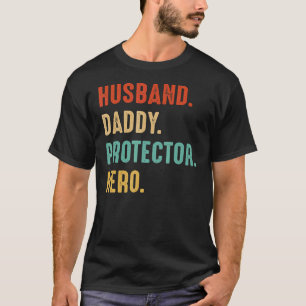 Camiseta Esposo Papi Protector Hero Papá Padre Padres D