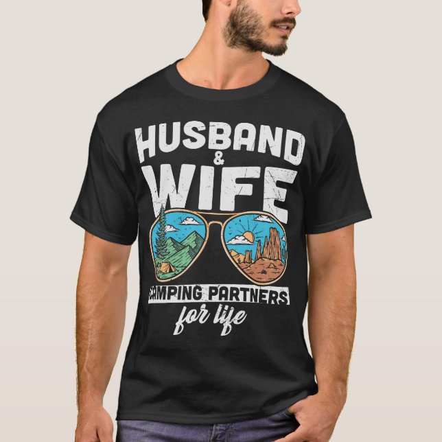 Camiseta Esposo Y Esposa Camping Partners Para La Vida (Anverso)