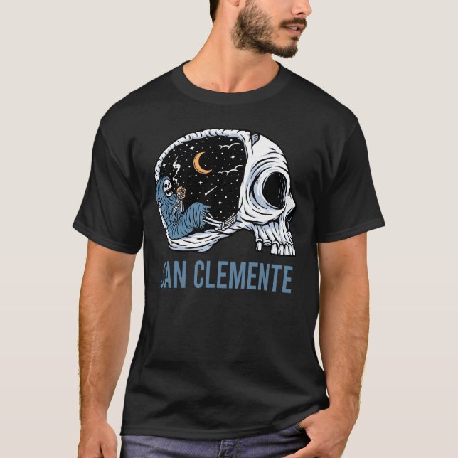 Camiseta Esqueleto chilling - San Clemente (Anverso)