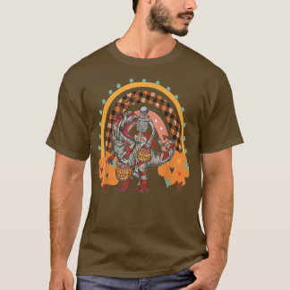 Camiseta Esqueleto de Rainbow Halloween montando momia dino