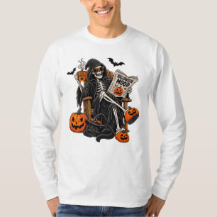 Camiseta Esqueleto divertido de Halloween leyendo periódico
