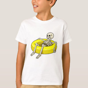 Camiseta Esqueleto en Natación con anillo de natación