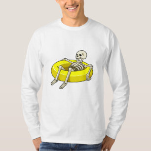 Camiseta Esqueleto en Natación con anillo de natación
