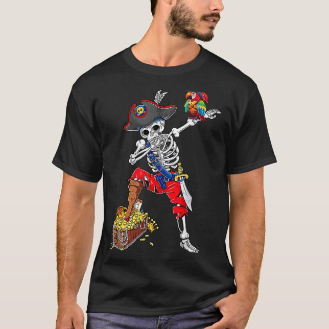 Camiseta Esqueleto Pirata con Dab (Anverso)