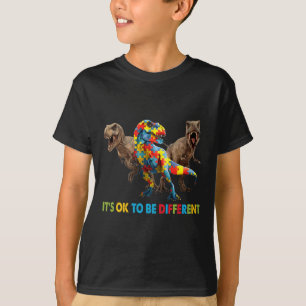 Camiseta Está bien ser consciente del autismo de los difere