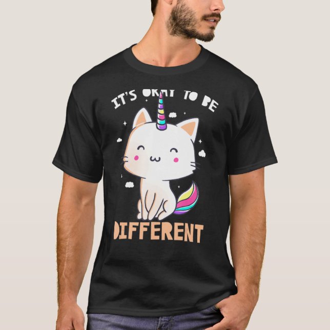 Camiseta Está bien ser diferente de unicornio (Anverso)
