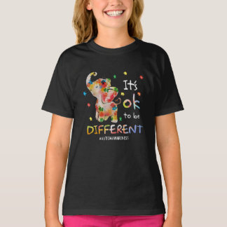 Camiseta Está bien ser un elefante de conciencia sobre el a