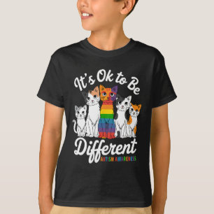 Camiseta Está Bien Ser Un Rompecabezas De Gato Diferente At
