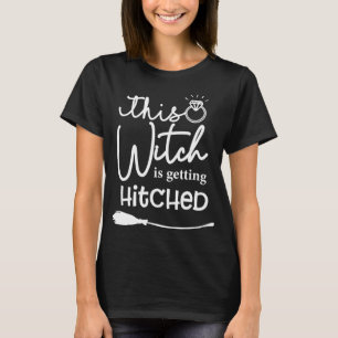 Camiseta Esta bruja está recibiendo un divertido regalo de 