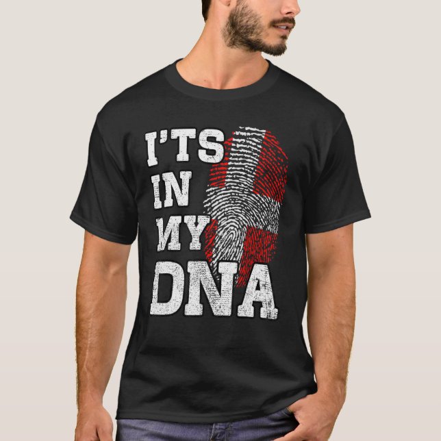 Camiseta Está en mi ADN Huella digital danesa Orgullosa Din (Anverso)
