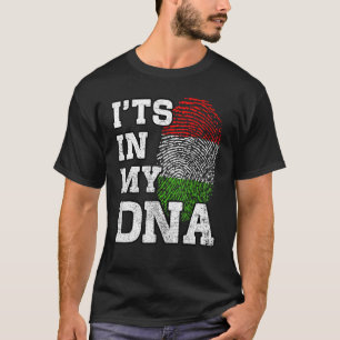 Camiseta Está en mi ADN Huella digital húngara Orgullosa Hu