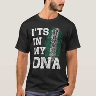 Camiseta Está en mi ADN Huella digital nigeriana Orgullosa 