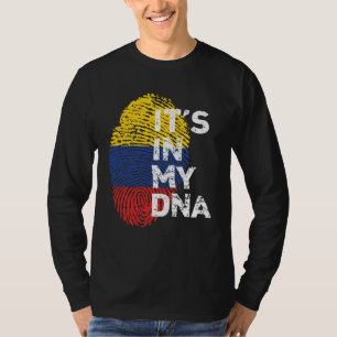 Camiseta Está En Mi ADN Orgullo Herencia Colombiana