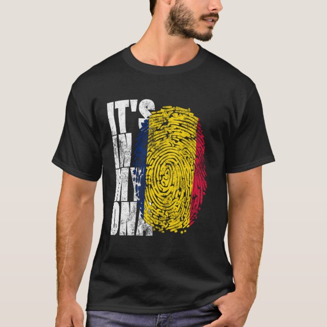 Camiseta Está en mi ADN Regalos africanos chadianos Orgullo (Anverso)