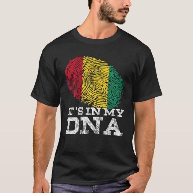 Camiseta Está en mi ADN Regalos guineanos Orgullosos Afro G (Anverso)
