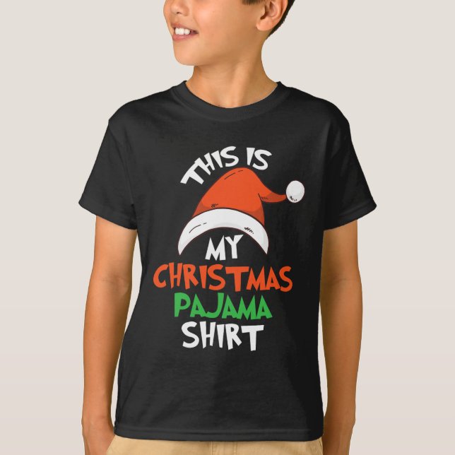 Camiseta Esta es la familia Pajama de mis Navidades coincid (Anverso)