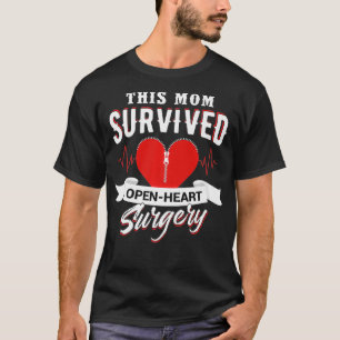 Camiseta Esta madre sobrevivió a los regalos de cirugía de 
