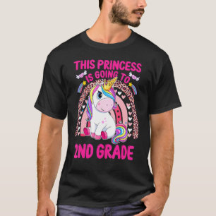 Camiseta Esta princesa va a la segunda clase de leopar arco