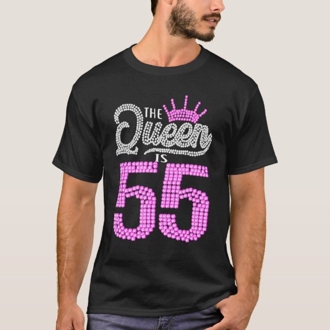 Camiseta Esta Reina Tiene 55 Años Y Es Chica De Cumpleaños  (Anverso)