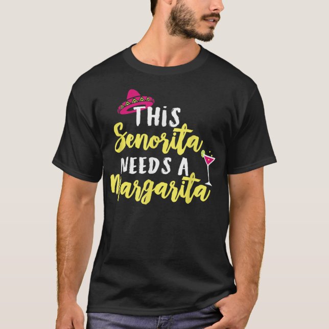 Camiseta Esta Señorita Necesita Una Margarita Con Cine De C (Anverso)